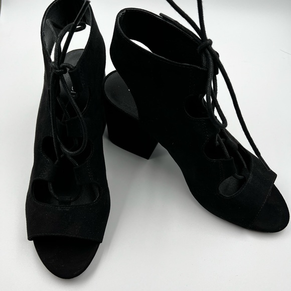 Black strappy lace up heel sandal - Picture 3 of 4